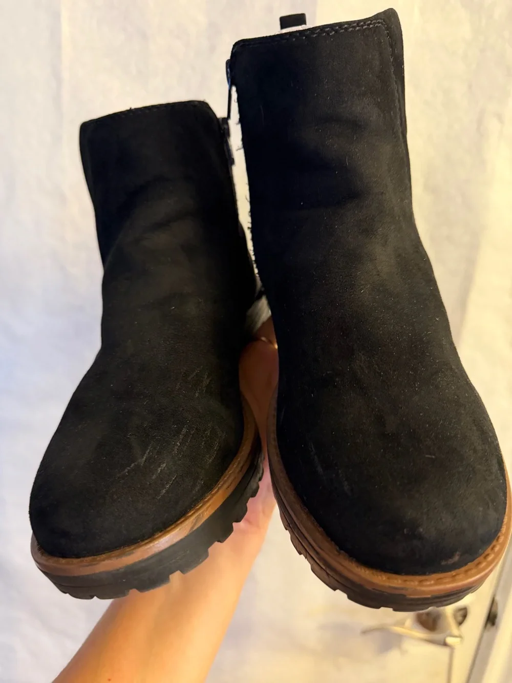 Sun + Stone Women’s Black Dressy Ankle Boot with Side Zip Sz-9.5M.  F